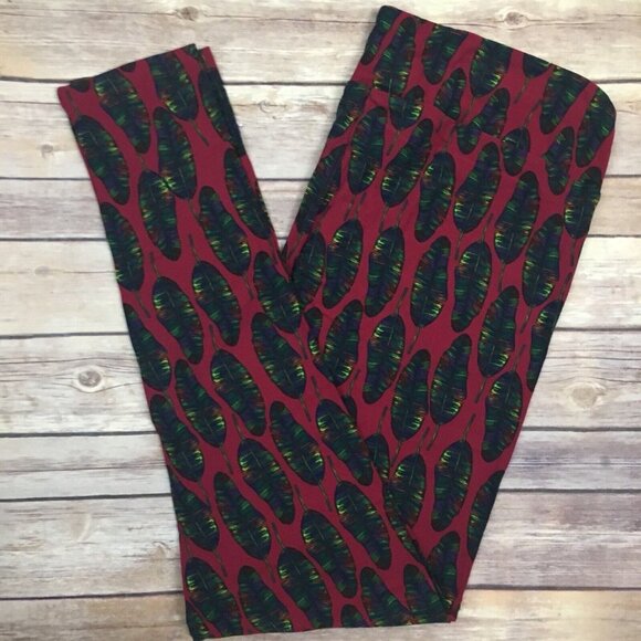 NWT LulaRoe TC Leggings Red Feather Unicorn Pattern Women’s Tall & Curvy LLR NEW - Picture 1 of 2